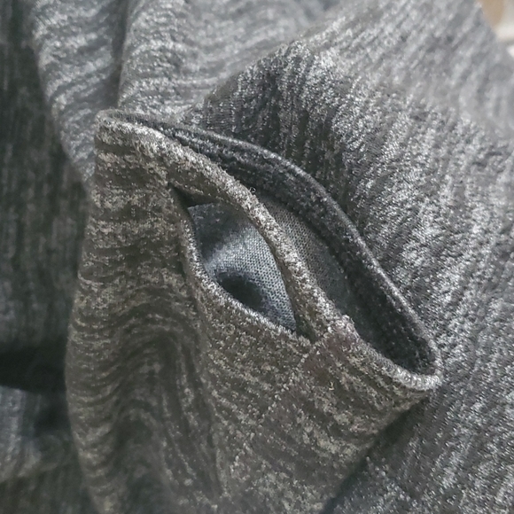 Express Core Performance Space Dyed Sweatshirt - Picture 6 of 7